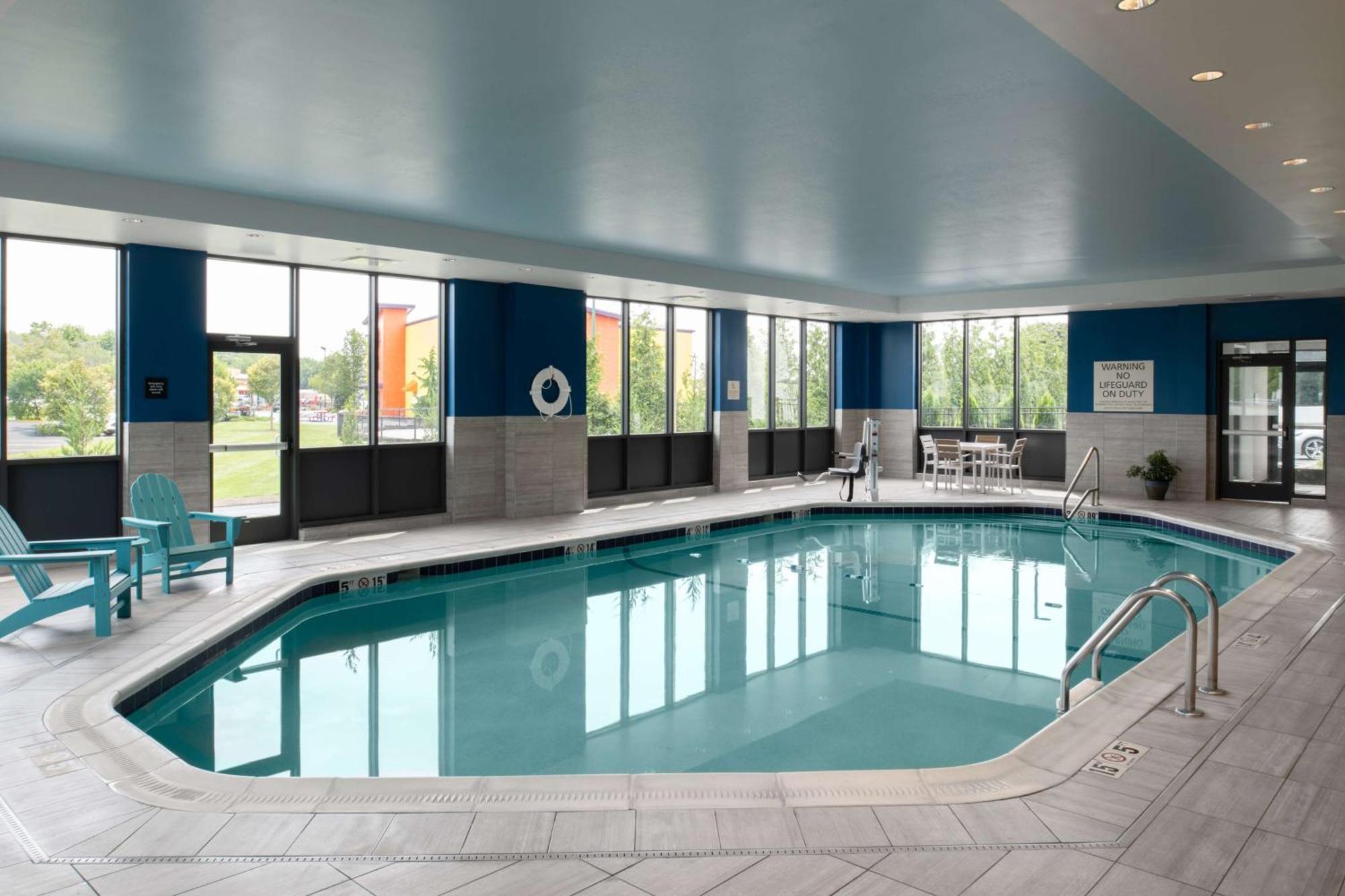 Hotel Hampton 3*