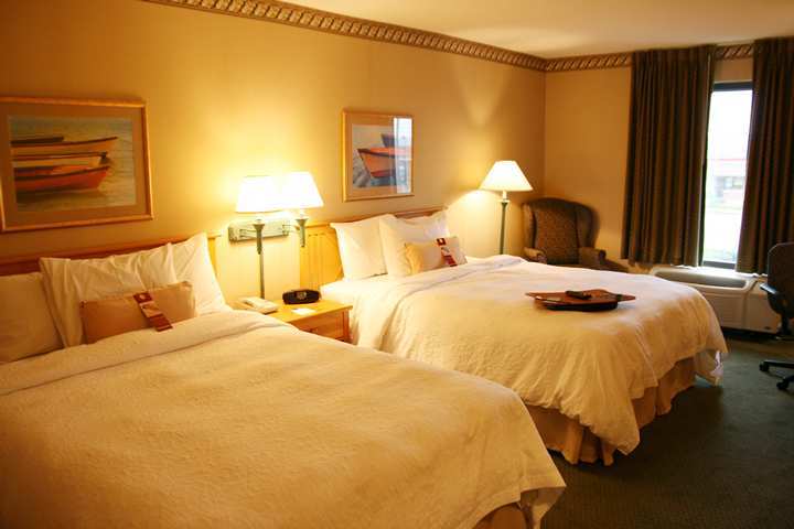 Hampton 3*